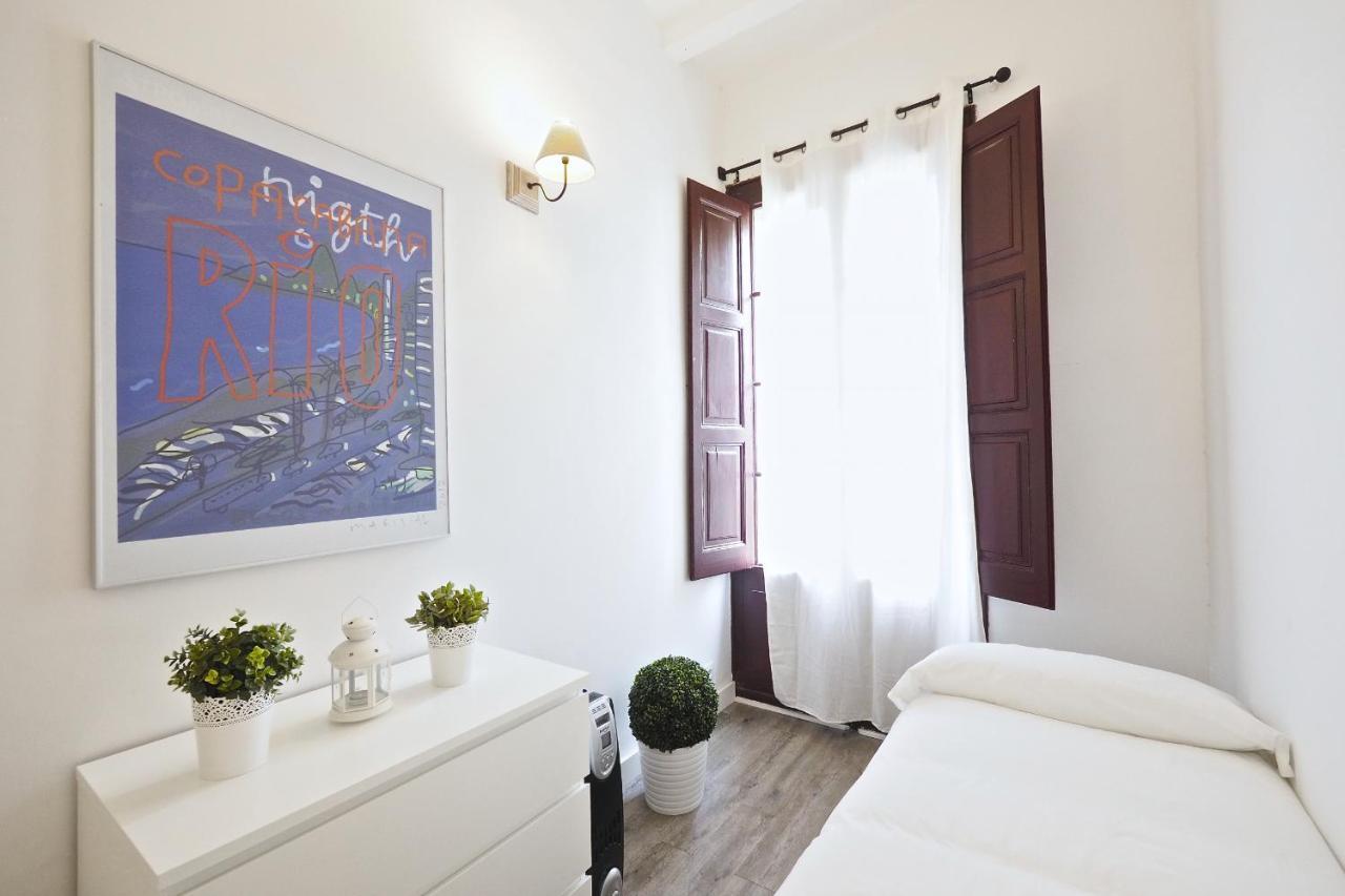 The White Flats Sant Antoni Apartment Barcelona Ngoại thất bức ảnh