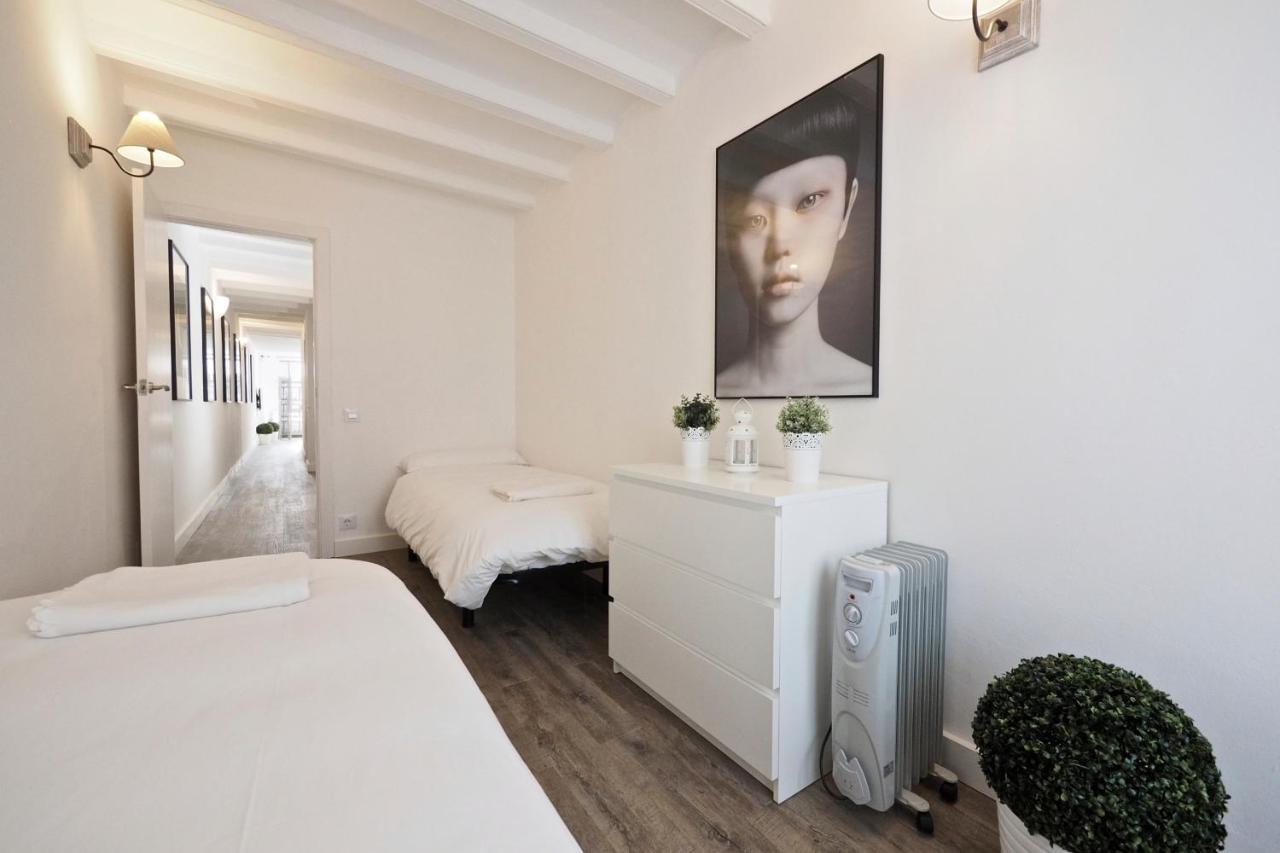 The White Flats Sant Antoni Apartment Barcelona Ngoại thất bức ảnh