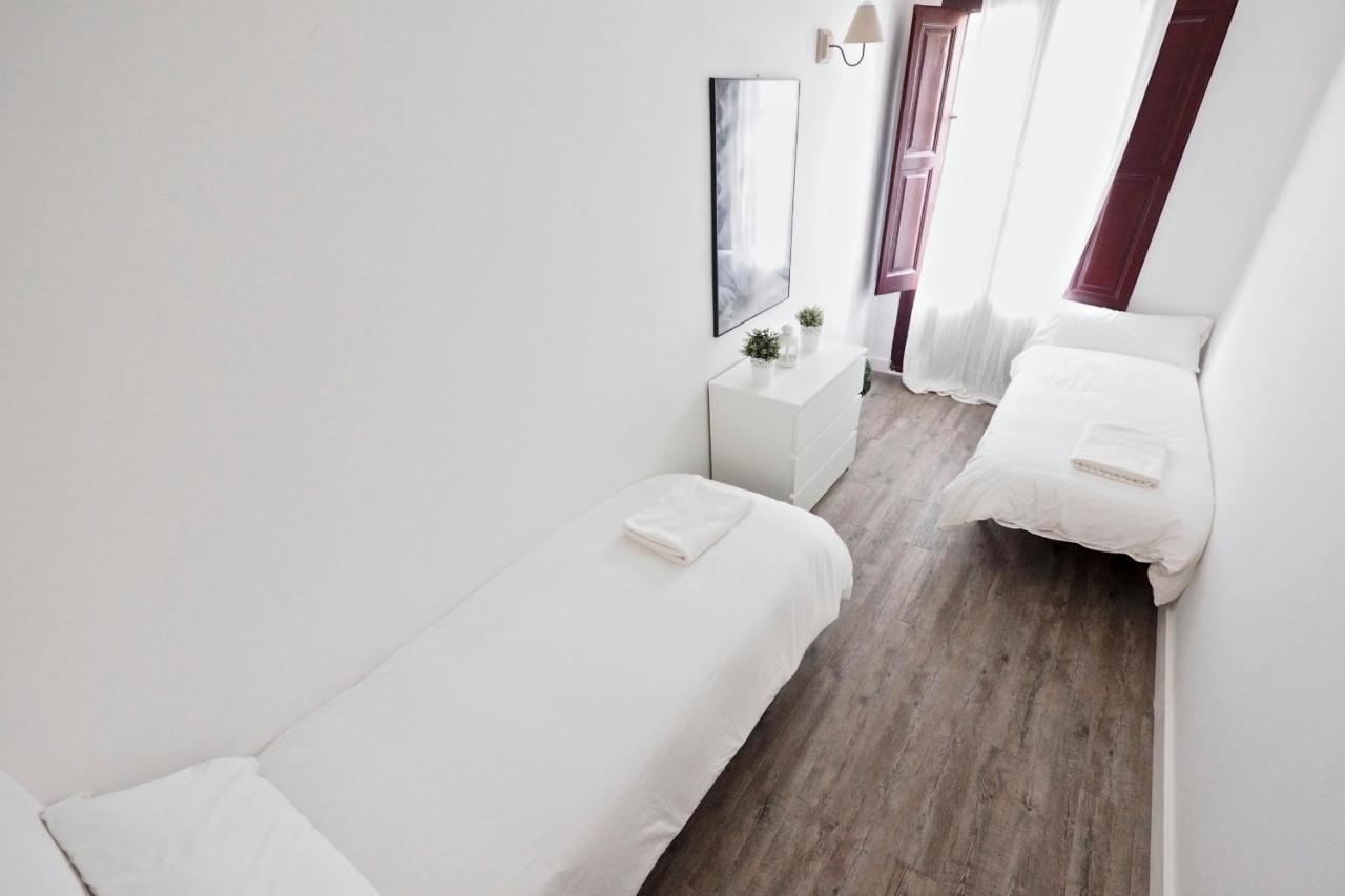 The White Flats Sant Antoni Apartment Barcelona Ngoại thất bức ảnh