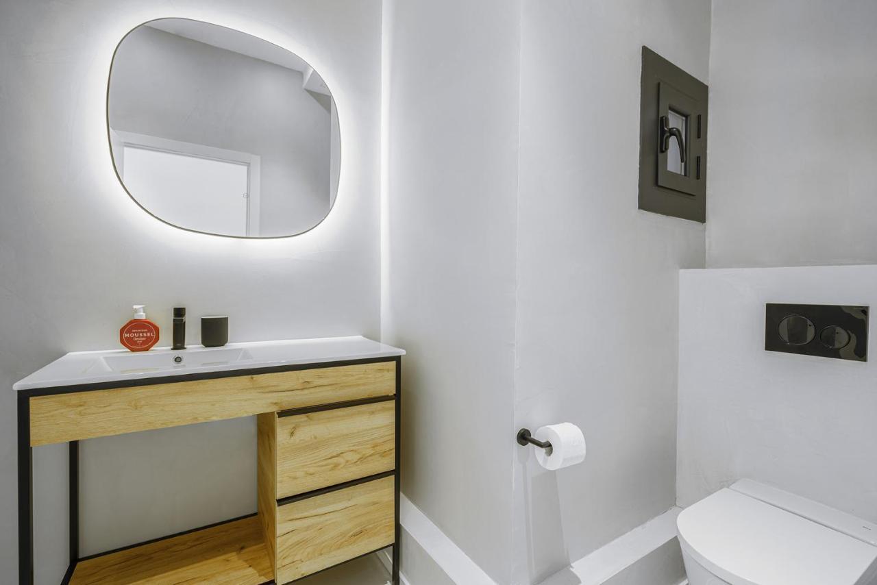 The White Flats Sant Antoni Apartment Barcelona Ngoại thất bức ảnh